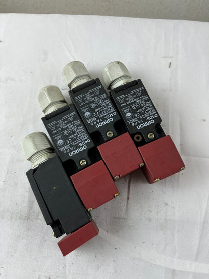 LOT 4x Omron D4DS-1AFS Safety Door Switches USED WORKING Japan IEC947-5-1