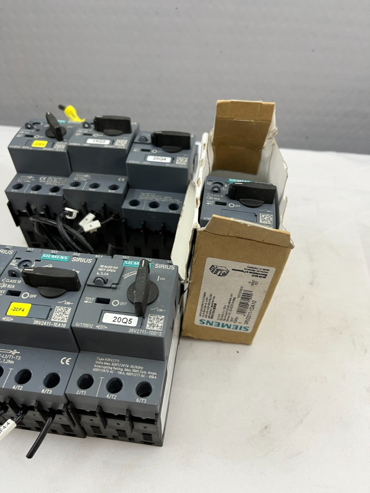Bundle of 7 Siemens Sirius Motor Protection Circuit Breakers, Mix Various Types
