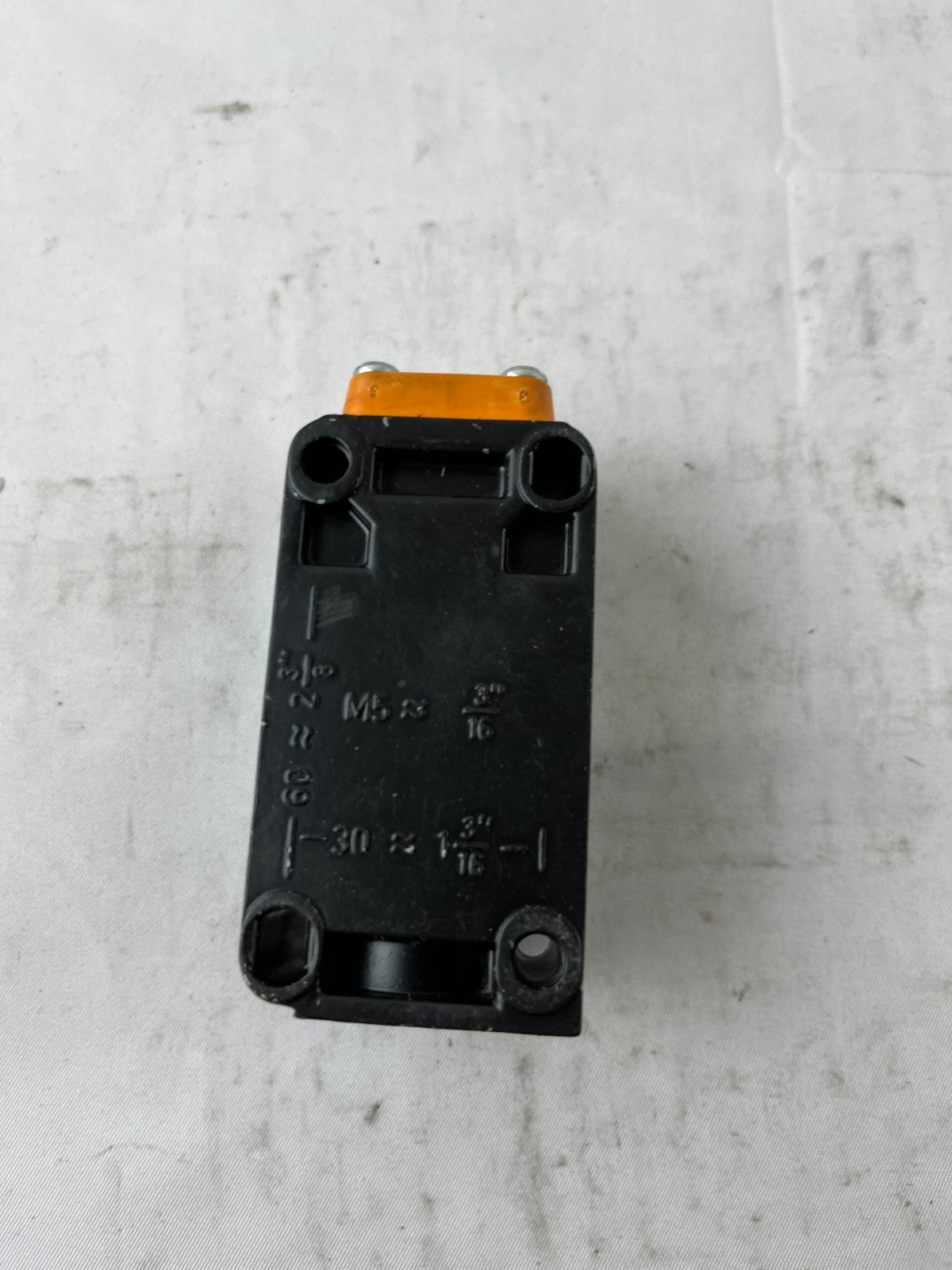 Siemens 3SE3 120-1B Limit Switch 1NO+1NC 10A 500V IP67 Industrial Used Spare