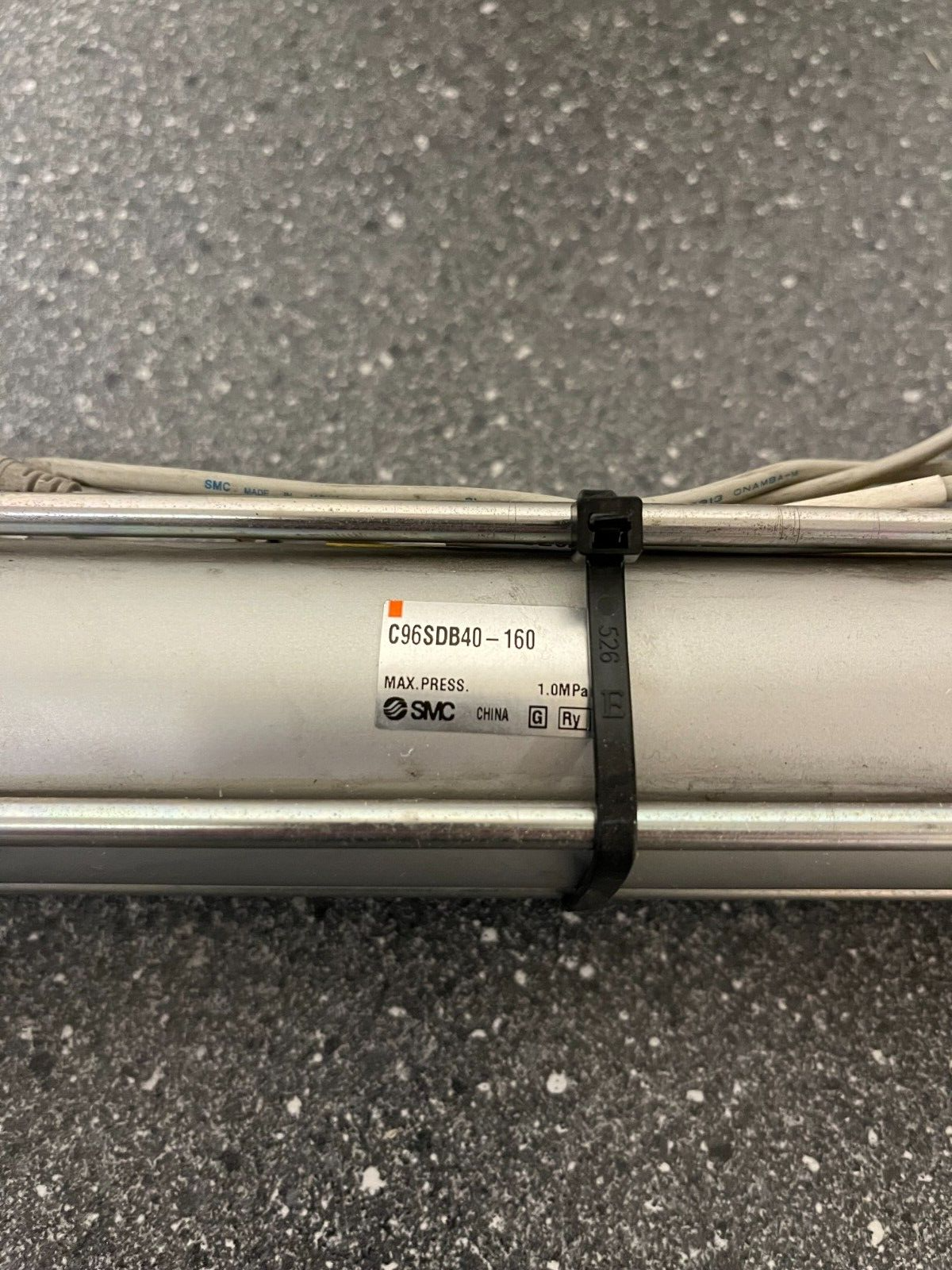 SMC Pneumatic Cylinder CS95D040-160U, Double Acting, 160mm Stroke, Tested