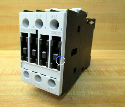 Siemens 3RT1026-1B 4 Protective Dc 24V + Siemens 3RH1921-1HA22