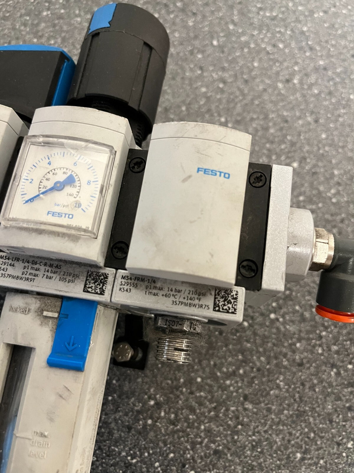 FESTO MS4 Pneumatic Filter Regulator Unit Gauge MS4-LFR-1/4-D6-C-R-M-AS
