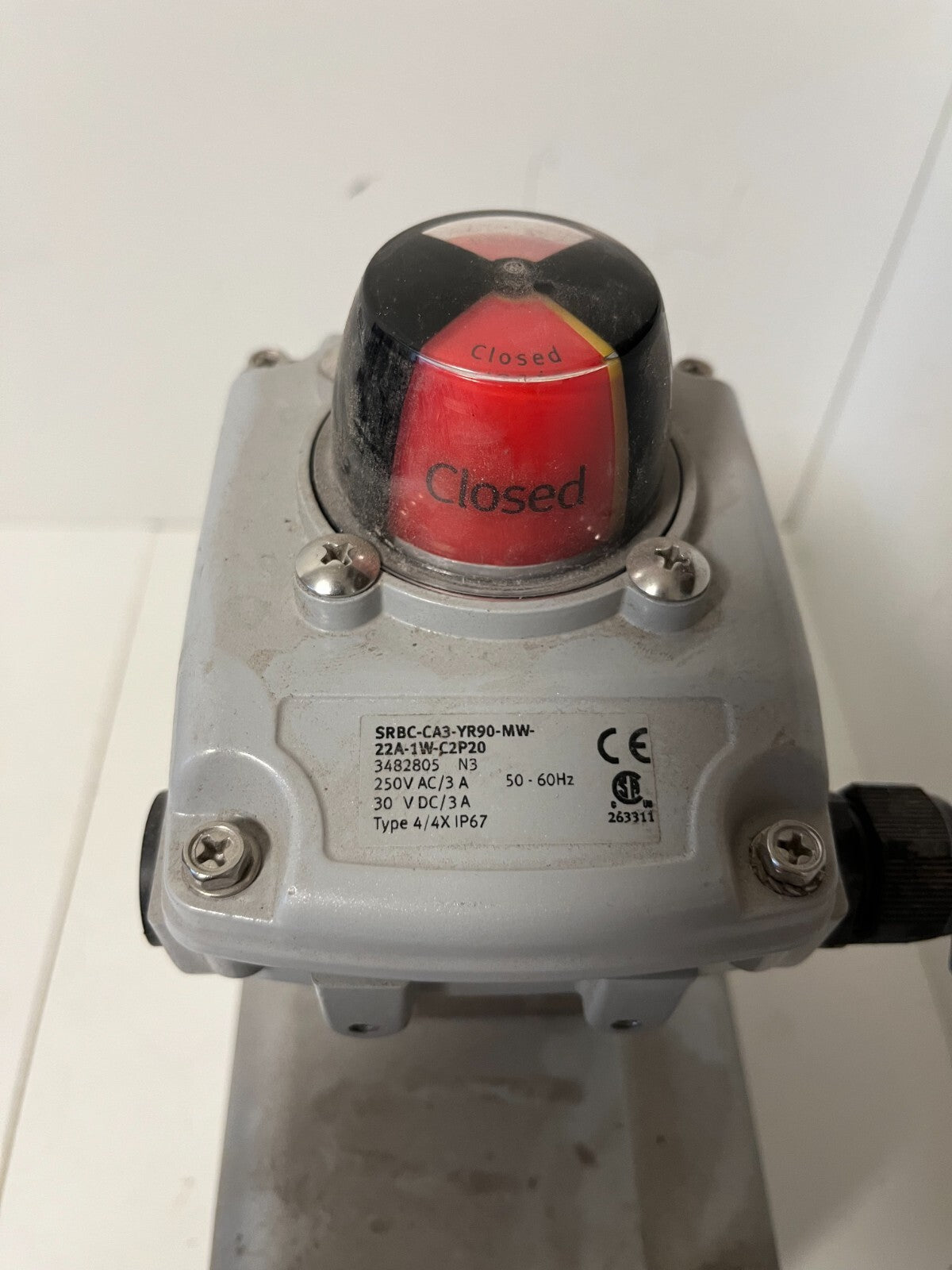 Festo VZBA-2"VW-63-T-22-F0507-V4V4T-P590-R-90-4-C + SRCC-C-63-YR90-MW Positioner