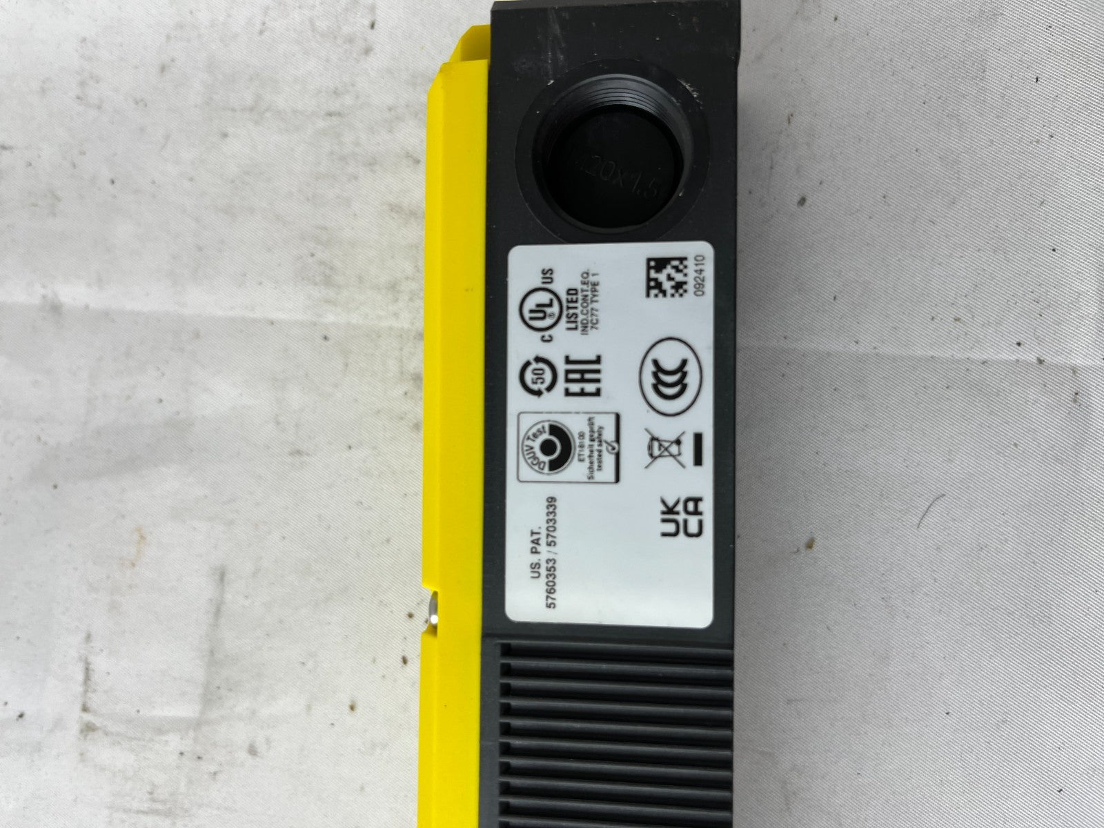 SICK i10-E0253 i10 Lock Safety Switch Guard Locking 1000N New NOS Germany