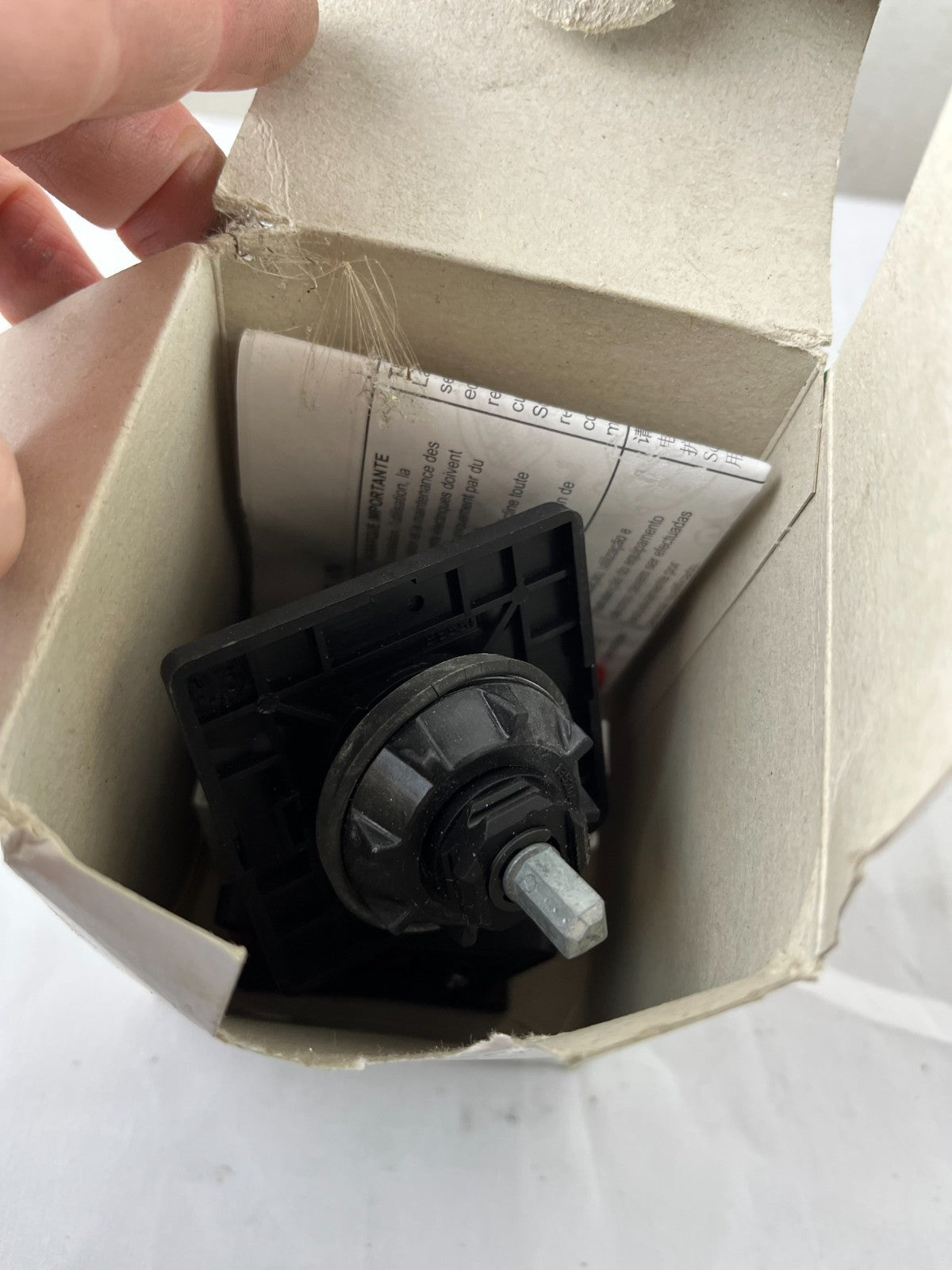 Schneider Electric VBD02 TeSys 3-Pole Switch Disconnector 12A 690V Emergency NEW