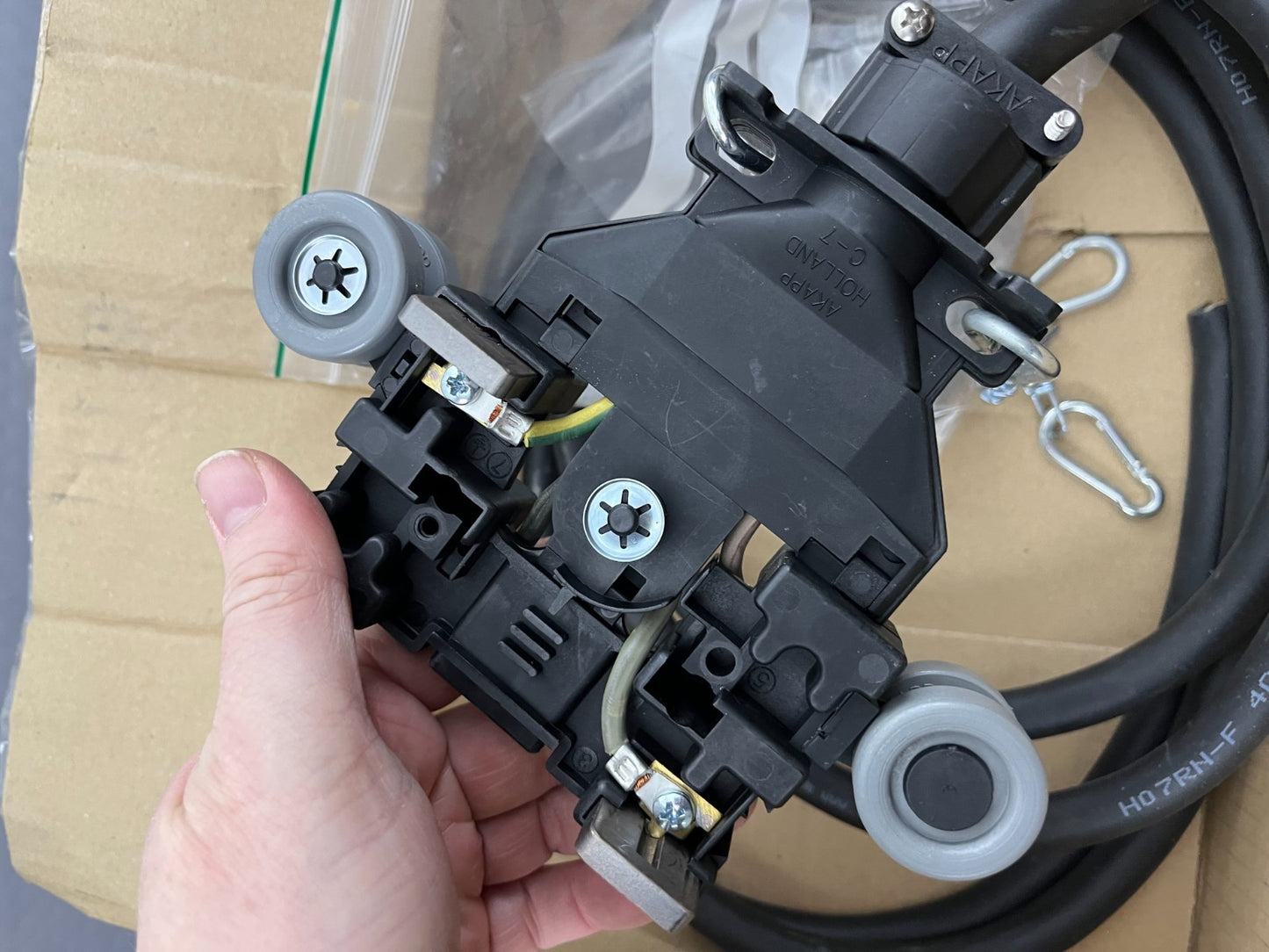 Kapp Holland Cable Festoon System, HO7RN-F 4G4mm², Complete Trolley Set, New