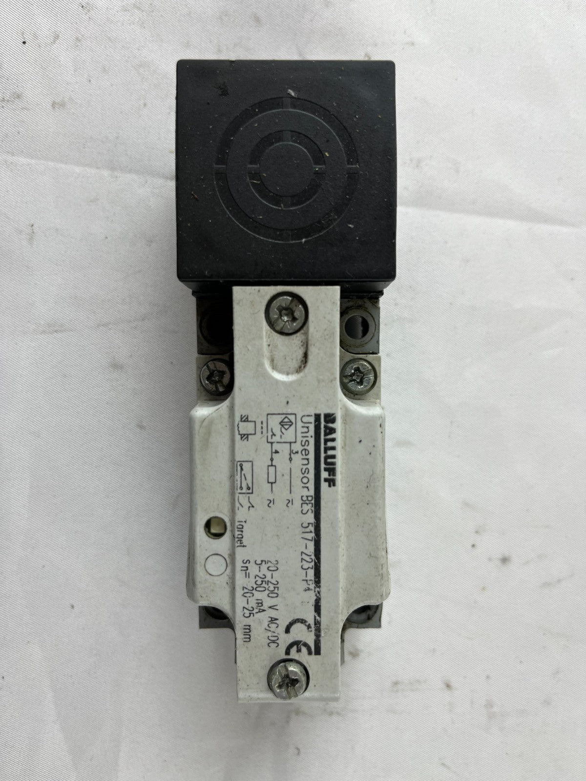 Balluff BES 517-223-P4 Unisensor Inductive Sensor 20-250V AC/DC 20-25mm Used