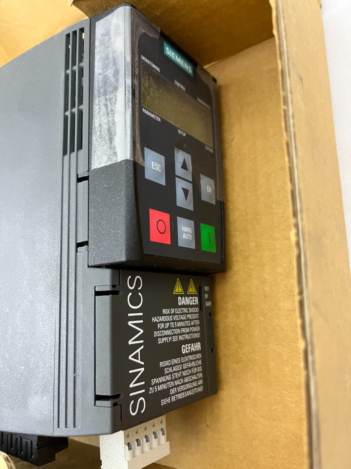 Siemens SINAMICS G120C 6SL3210-1KE15-8AB0 AC Drive 2.2kW 3HP 380-480V USS/MB New