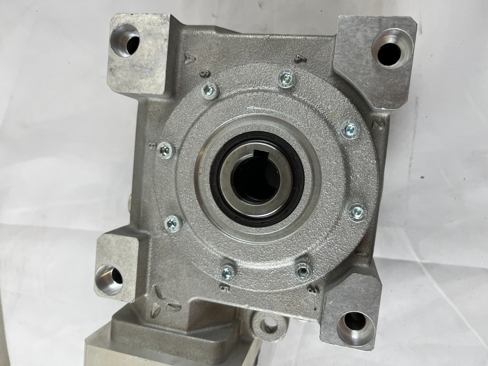 Allen-Bradley MPL-B1520F-SJ24AA Servo Motor Wittenstein VDH050-MF1-40 Gearbox