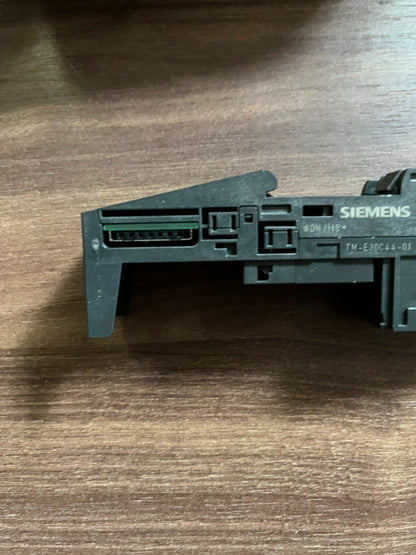 Siemens SIMATIC ET200S TM-E30C44-01 6ES7 193-4CG30-0AA0 Terminal Module New Open