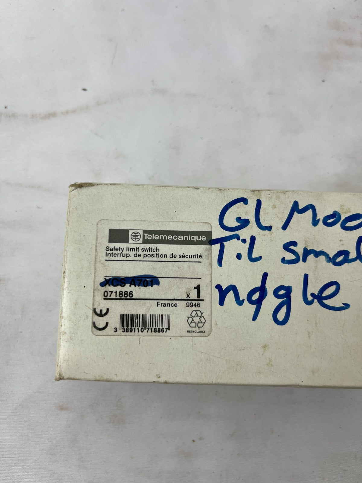 Telemecanique XCS A701 Safety Limit Switch XCK-J Guard Interlock New NOS