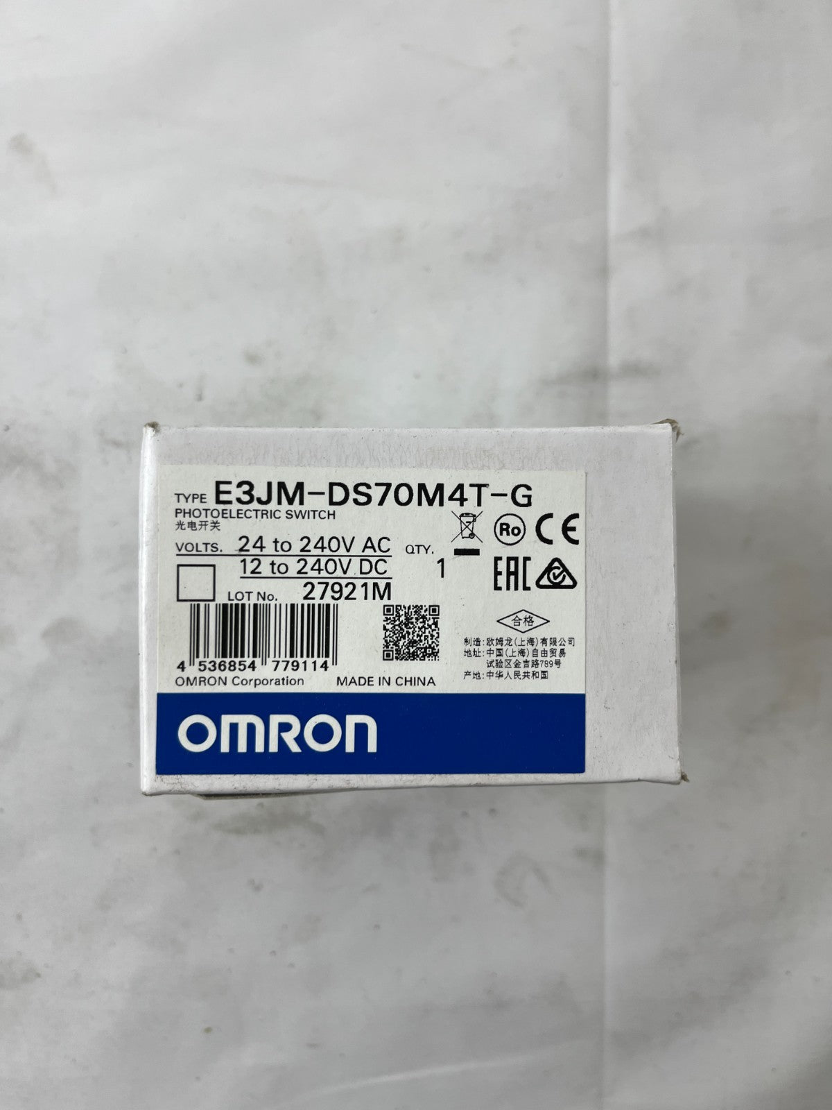 Omron E3JM-DS70M4T-G Photoelectric Switch 24-240VAC/DC New in Box