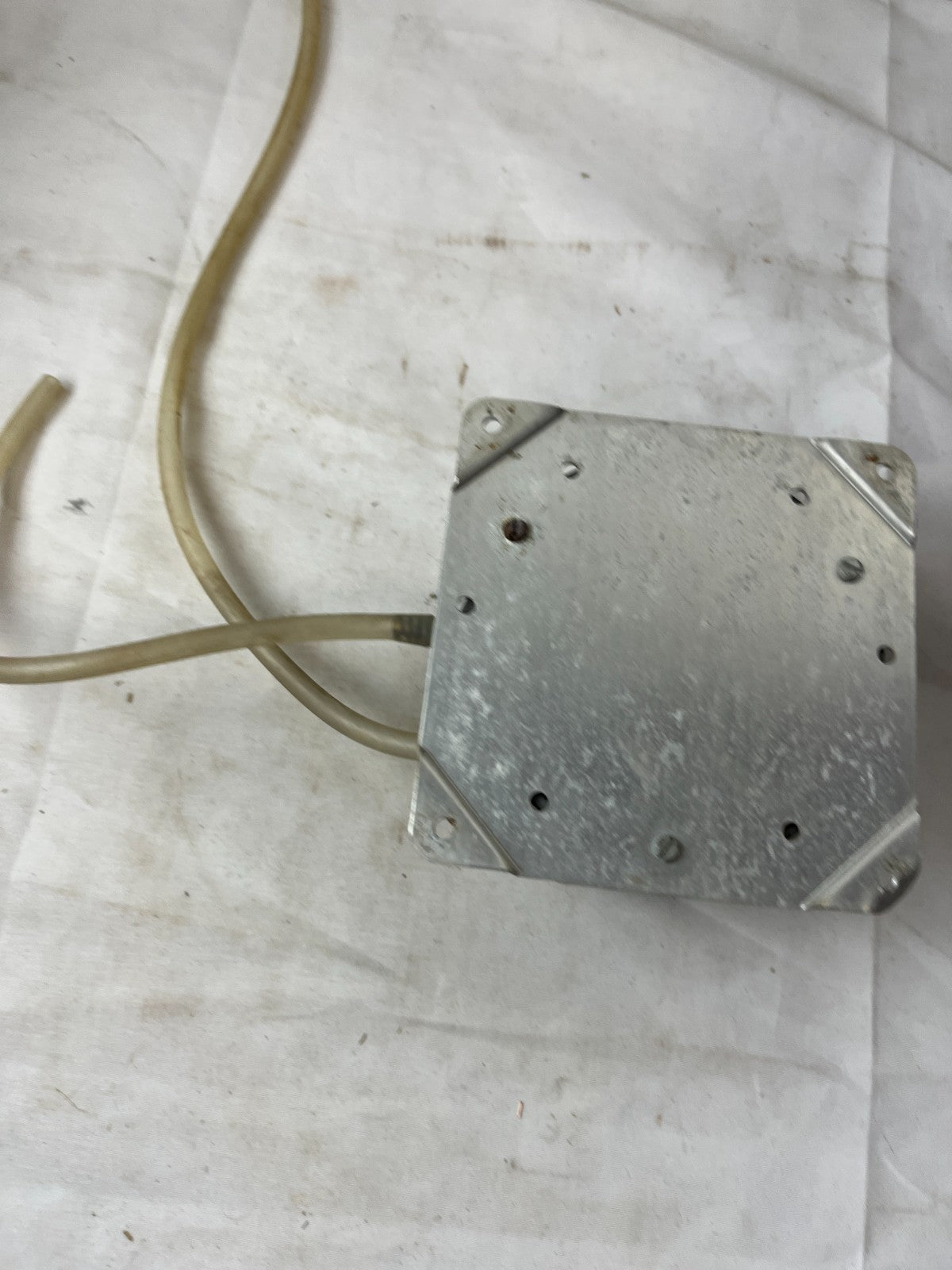 Dwyer Magnehelic 2000-250Pa Differential Pressure Gauge Used Spare Unit