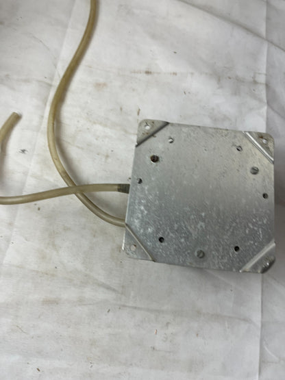 Dwyer Magnehelic 2000-250Pa Differential Pressure Gauge Used Spare Unit
