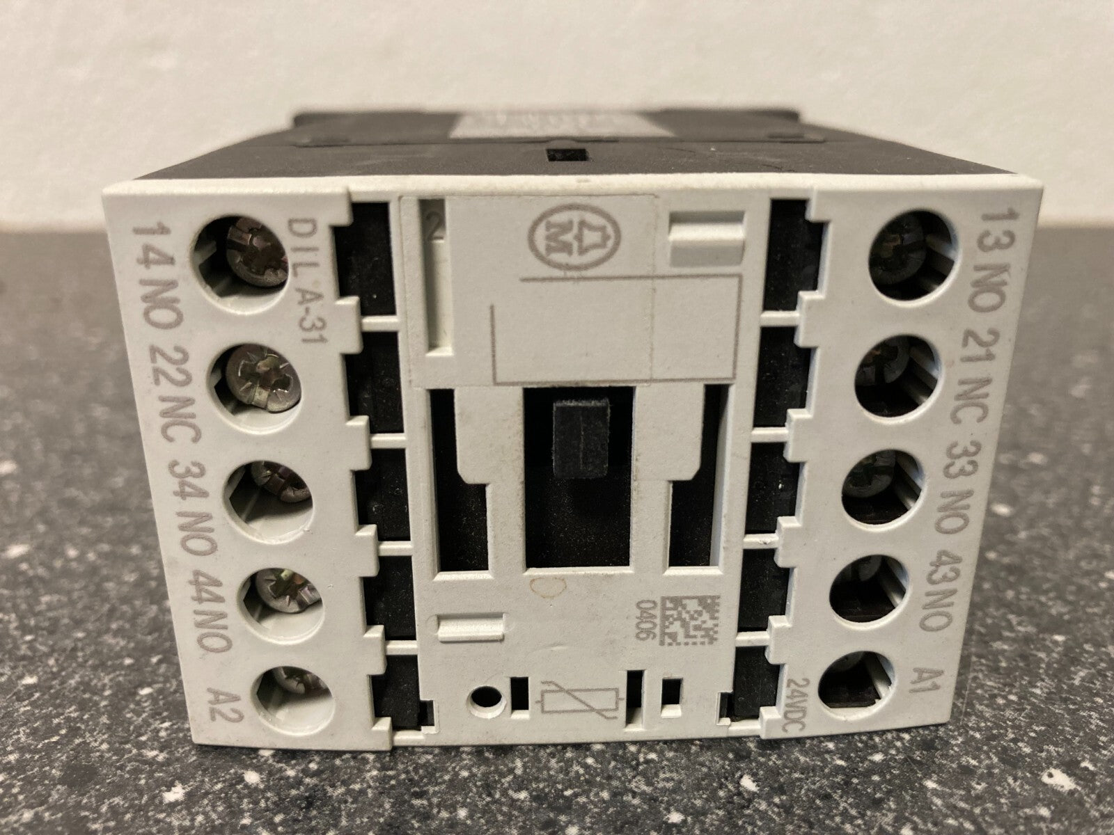 Brand New Moeller DILA-31 Auxiliary Contactor Relay 24VDC – Made in Germany