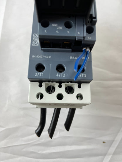 Siemens 3RT2036-1KB40 Contactor 24VDC w 3RH2911-1HA11 Aux Used Working Spare