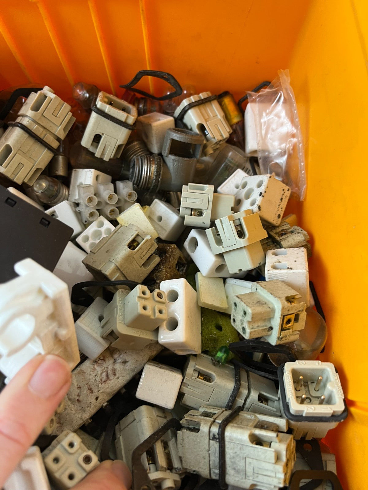 Harting Heavy Duty Connectors Mixed Lot Industrial Plugs Sockets Used Box