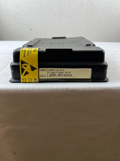 Siemens 6ES5 487-3LA11 SIMATIC S5-105R 8DI/8DO 24V DC I/O Module New
