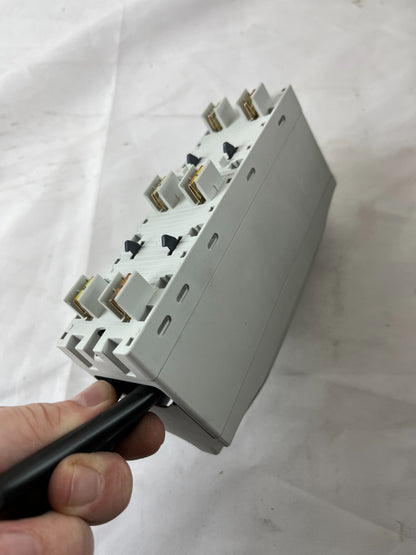 Wöhner CR45-A 125A Busbar Adapter IEC 61439-1 690V Industrial Power Module Used