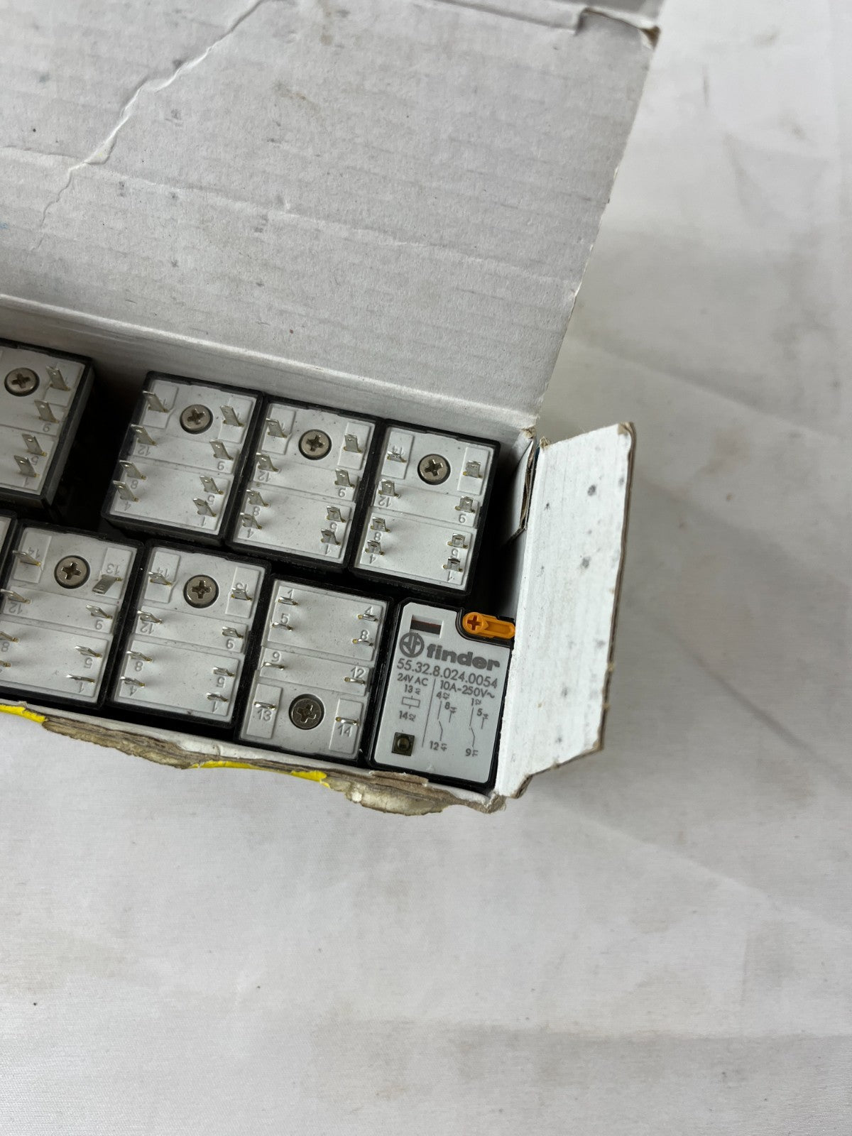 Lot of 9x Finder 55.32.8.024.0054 Plug-In Relays 24V AC DPDT 10A New NOS