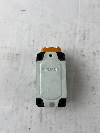Siemens 3SE3 120-1B Limit Switch 1NO+1NC 10A 500V IP67 Industrial Used Spare