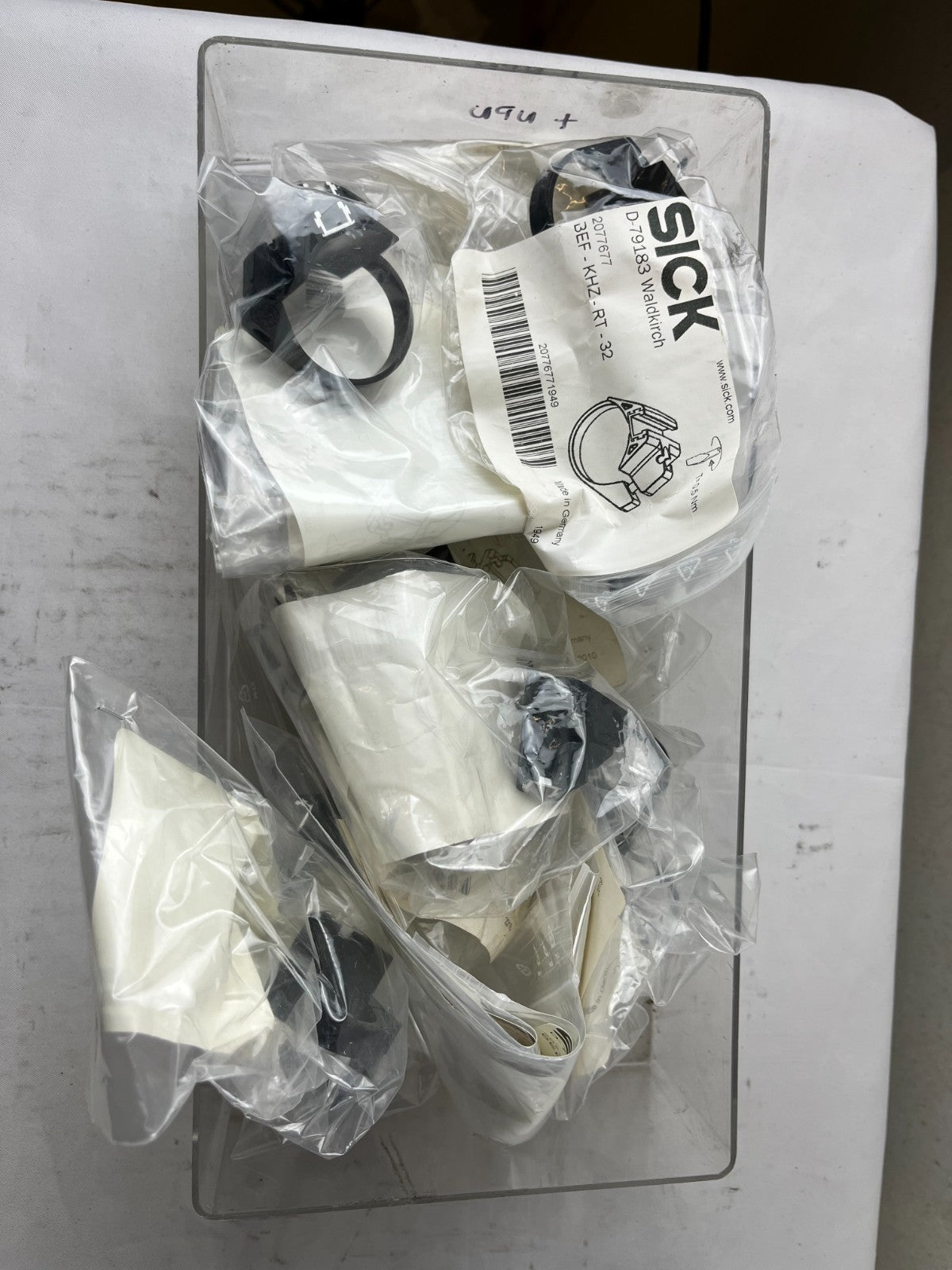 Sick BEF-KHZ-RT-32 Cylinder Sensor Mounting Brackets New Lot Spare Parts