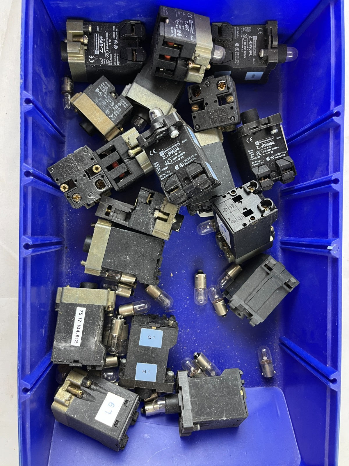 Telemecanique Harmony XB2 Pilot Light Pushbutton Parts Lot Mixed 20+ Pcs