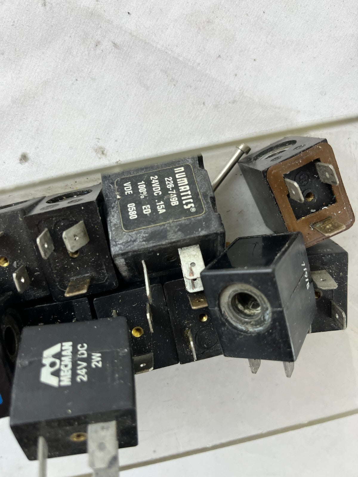 Solenoid Coil Lot Festo Numatics Huba 24VDC Mixed Industrial Used Spare Units