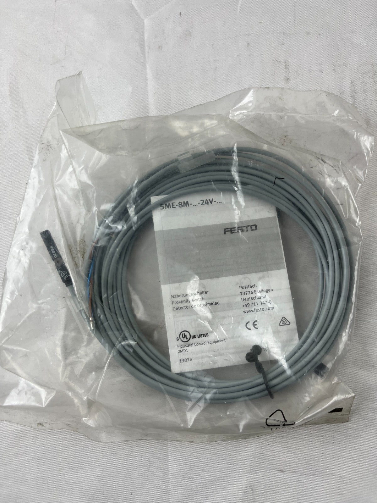 FESTO SME-8M Proximity Sensor NEW Cylinder Magnetic Reed 24V T-Slot UL Sealed