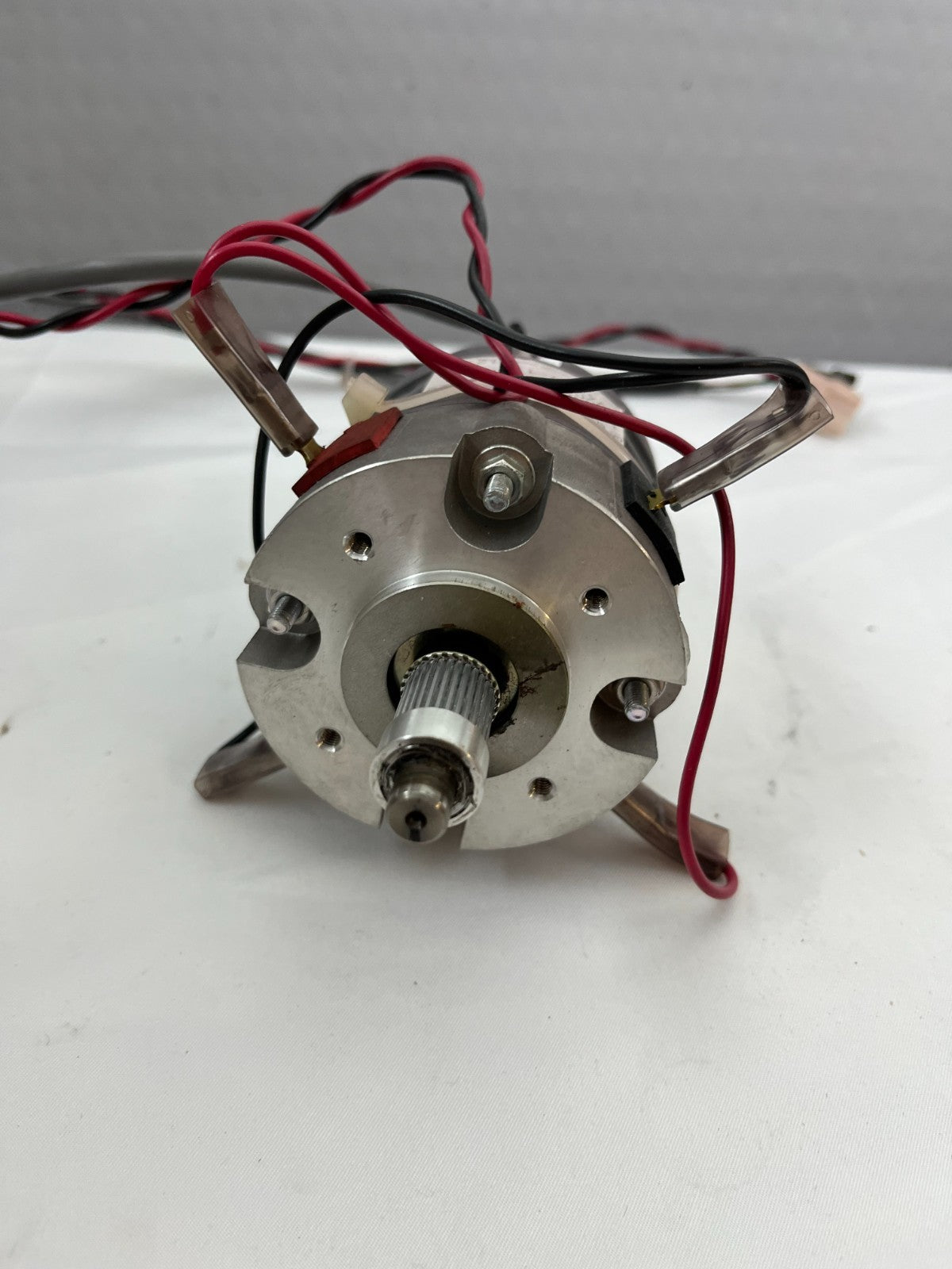 Nidec DC Servo Motor UGTMEM-03SM11 | Mini Series | 24V | Encoder | Industrial