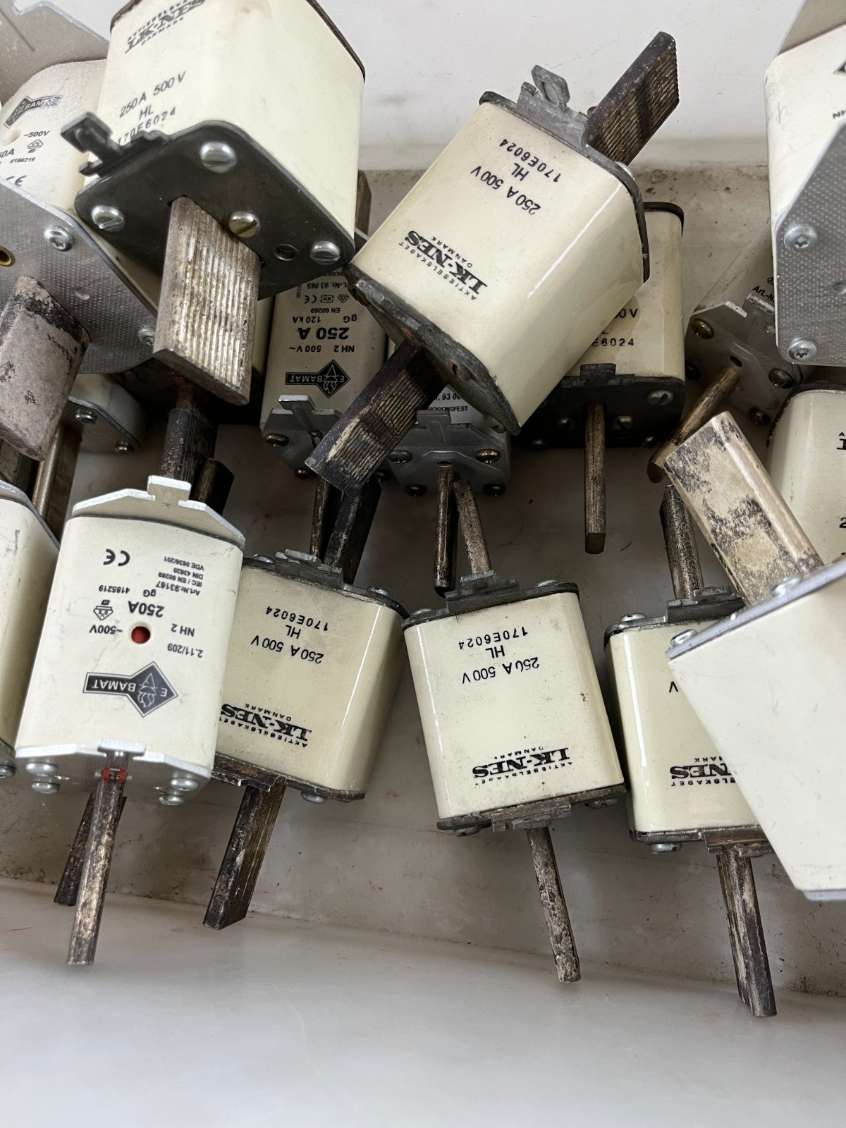 Bussmann Damat NH 250A 500V HL GG Fuses Lot Of Approx 20 Used Spare Units