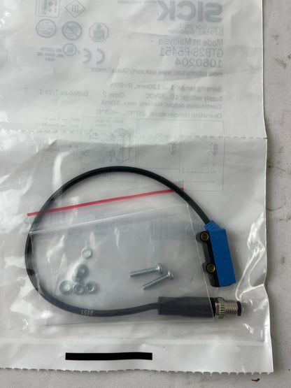 SICK GTB2S-P5451 Photoelectric Sensor 1060204 10-30VDC New Spare Unit