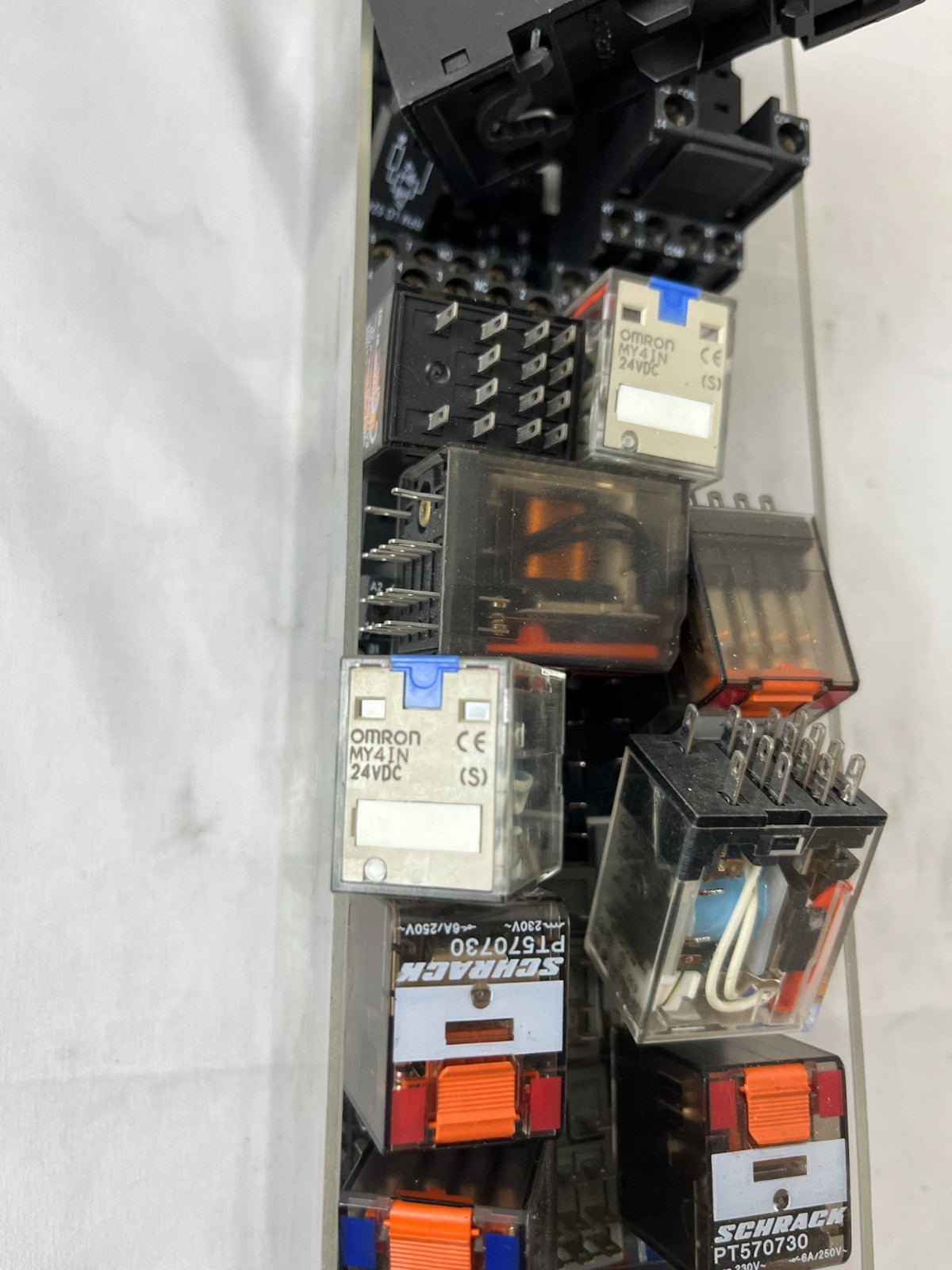 Schrack PT570024 PT570730 Relay Lot 24VDC 230VAC Mixed Used Bundle Spare Units