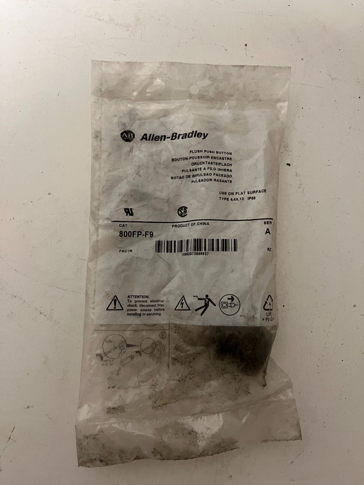 Allen-Bradley 800FP-F9 Flush Push Button, 22mm, IP66, NEW OEM Bag 1 Piece