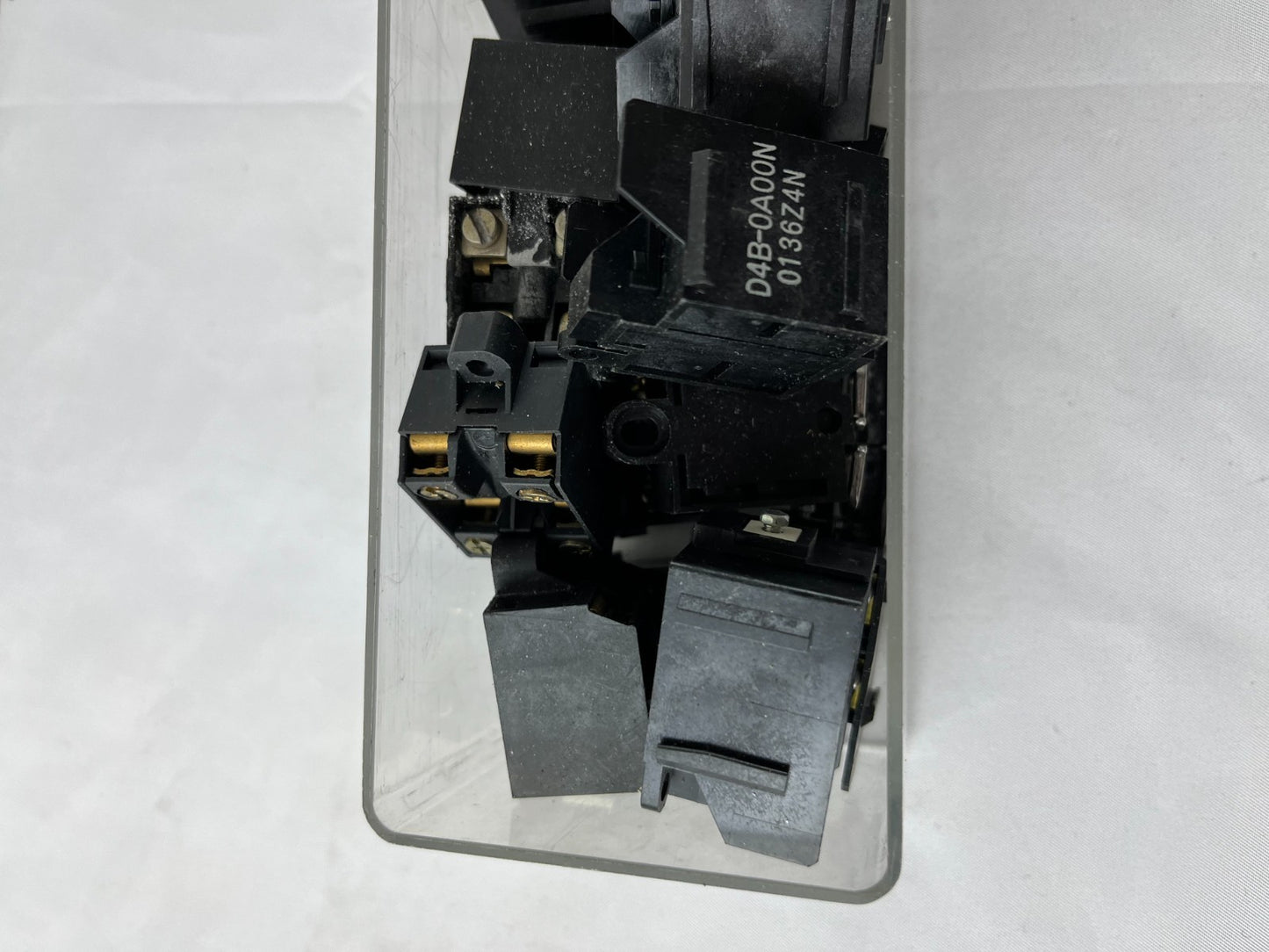 Omron D4B-0A00N Limit Switch Bundle Mechanical 1NO/1NC Used Lot, Used Spares