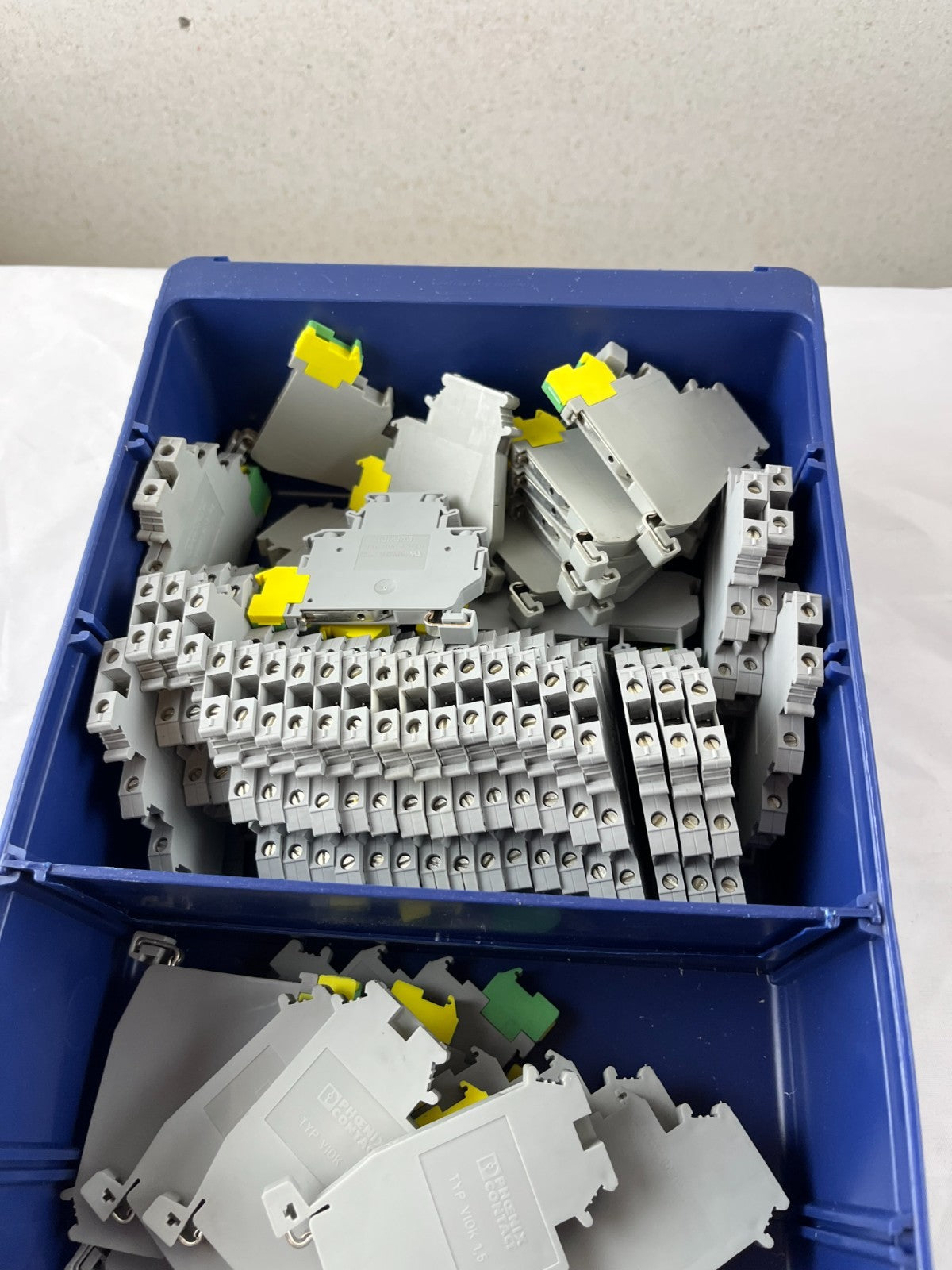 Phoenix Contact DIKD 1.5 Disconnect Terminal Block Lot 50pcs Used Grey DIN