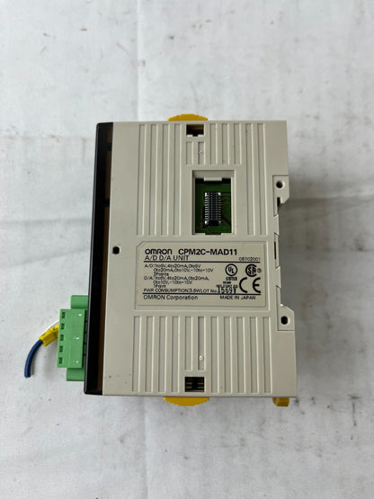 Omron CPM2C-MAD11 Analog I/O Unit 2x Analog Inputs 1x Analog Output 24V DC Used