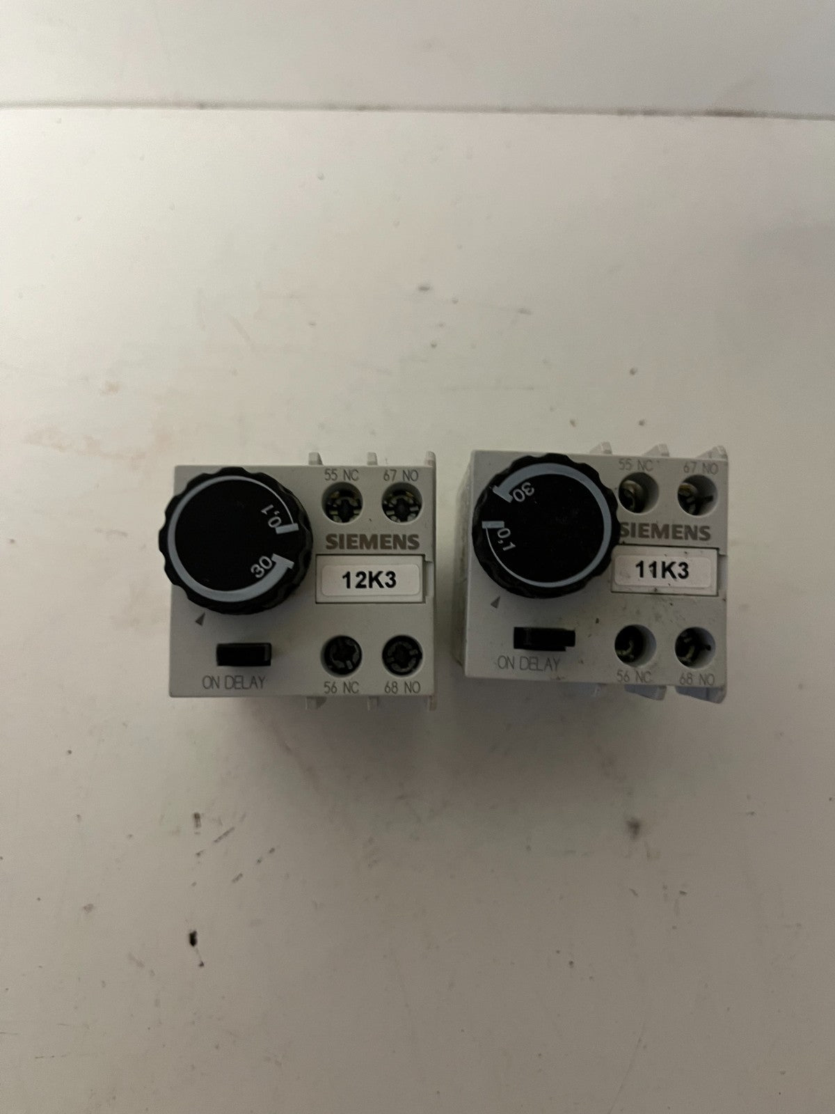 Lot 2x Siemens 3RT2926-2PA01 On-Delay Timer Module 0.1–30s SIRIUS Used Spares