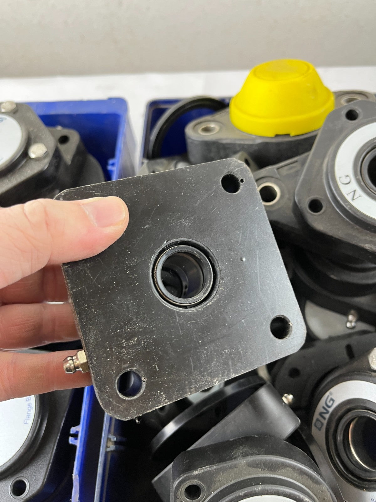 Bj‑Gear Ng Waterproof Flange Bearings 20 Mm Housing Lot Used Spare Units