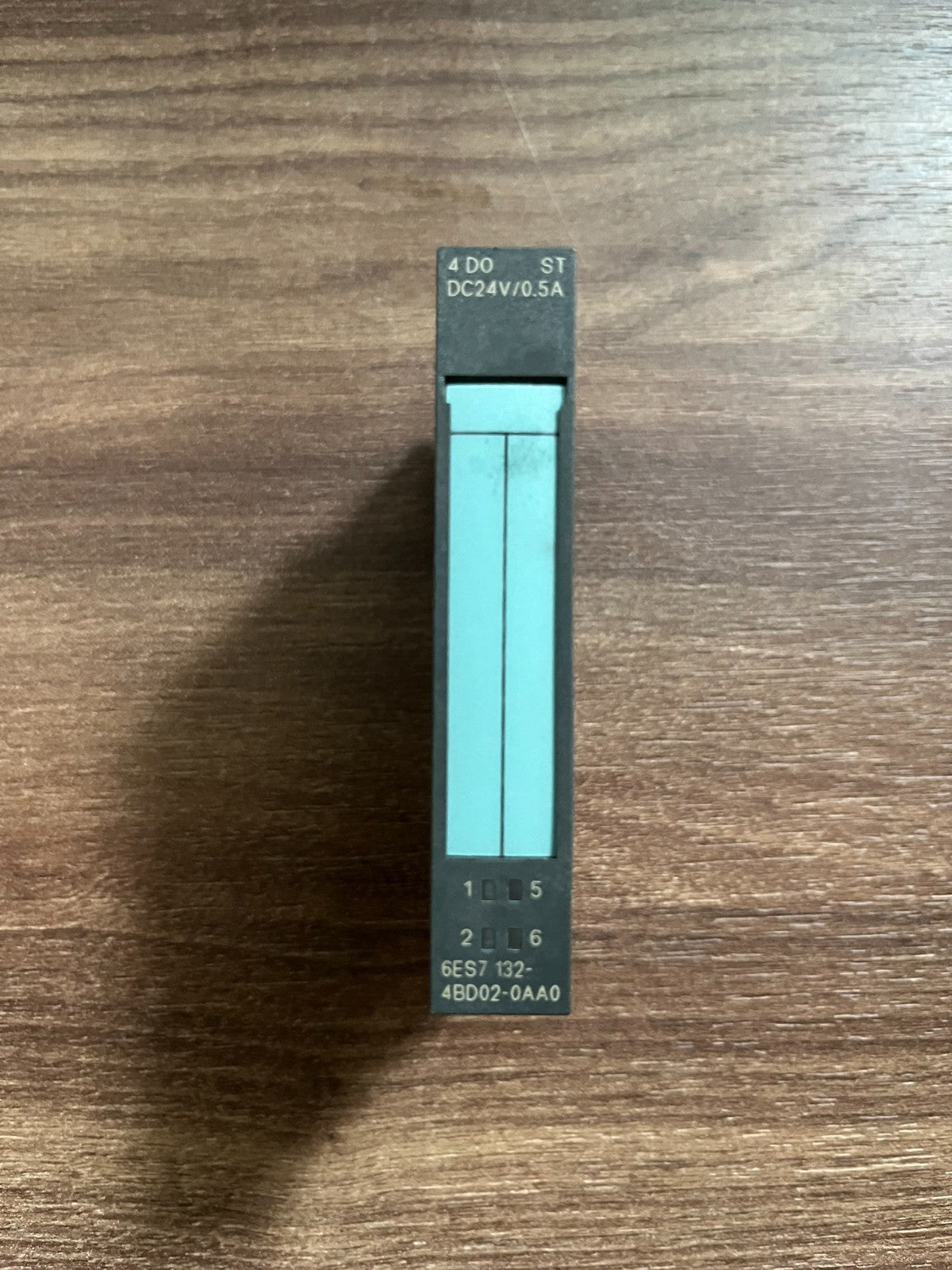 Siemens SIMATIC S7 ET200S 6ES7 132-4BD02-0AA0 4DO Digital Output Module DC24V