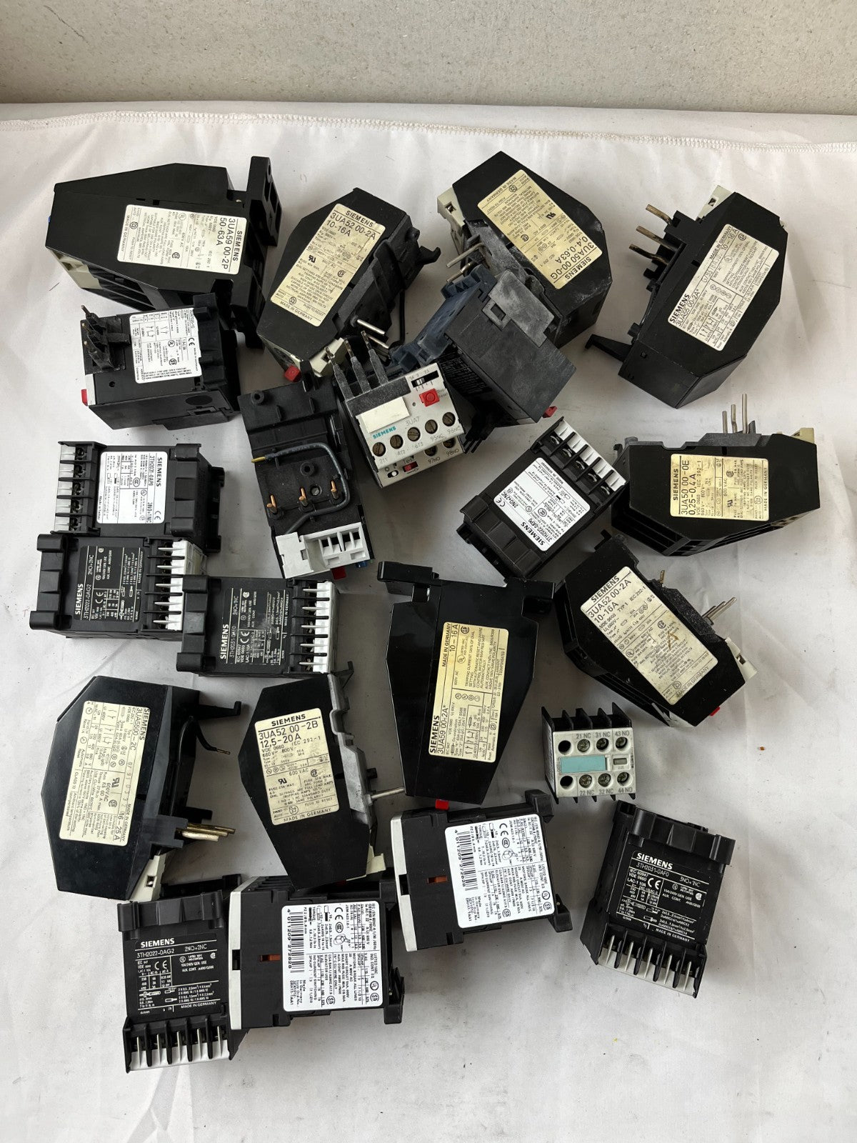 Siemens 3UA Series Thermal Overload Relay Mixed Lot Approx 30pcs Used Spares