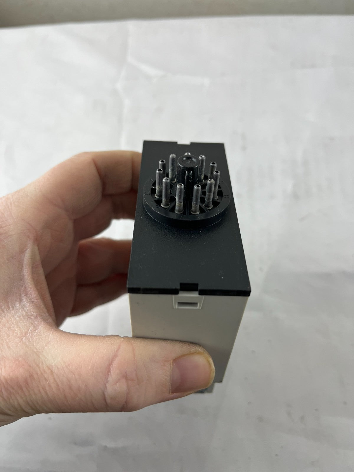 Carlo Gavazzi PMB01DM24 Multifunction Timer 24-240VAC/DC 0.1s-100h DIN 11-Pin