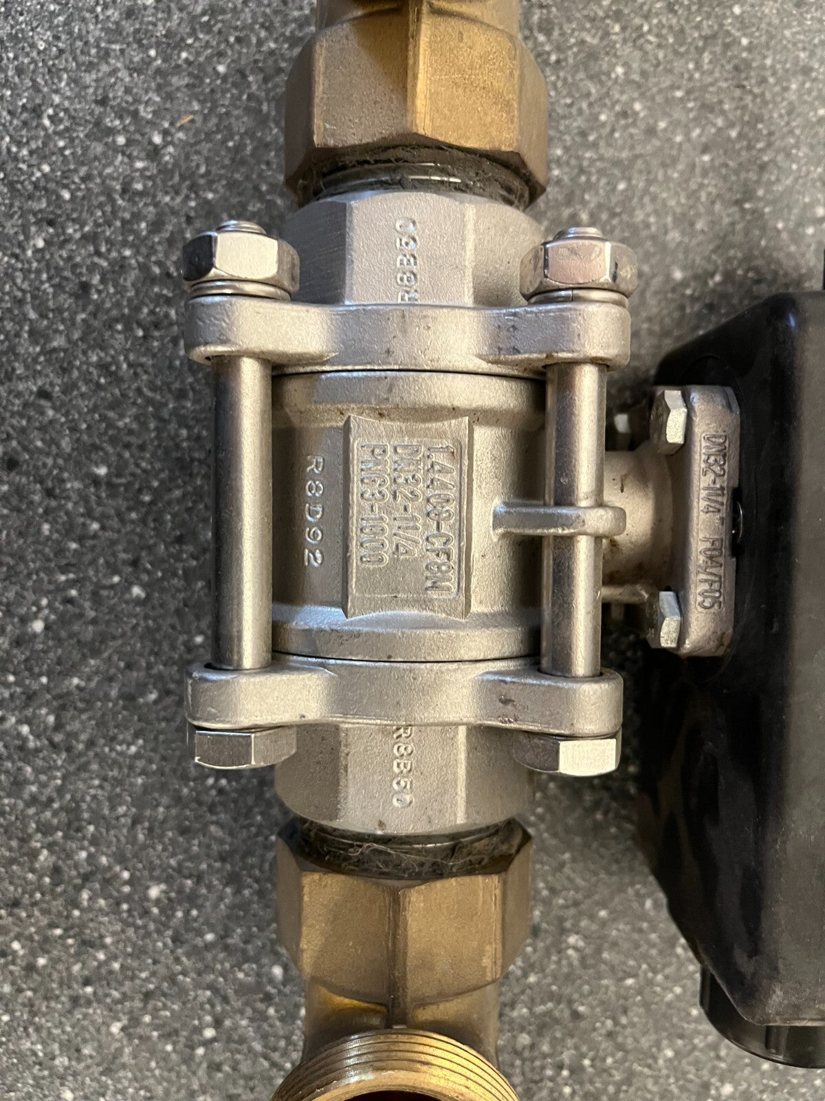 Valpes ER35.X53M Electric Actuator with Uni-Valve UNI-S70 Stainless Steel Valve