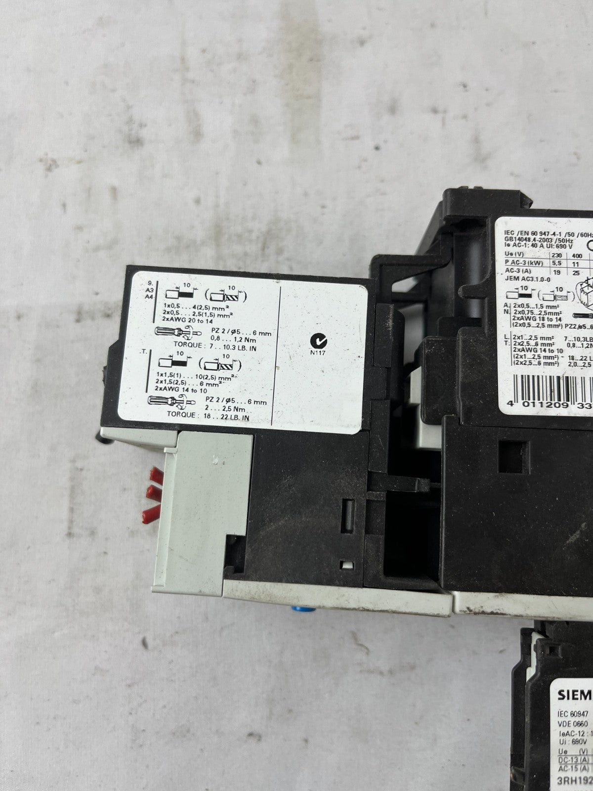 Siemens Sirius 3RB2026-1QB0 Overload Relay + 3RT2026 Contactor w/ 3RH1921-1CA10