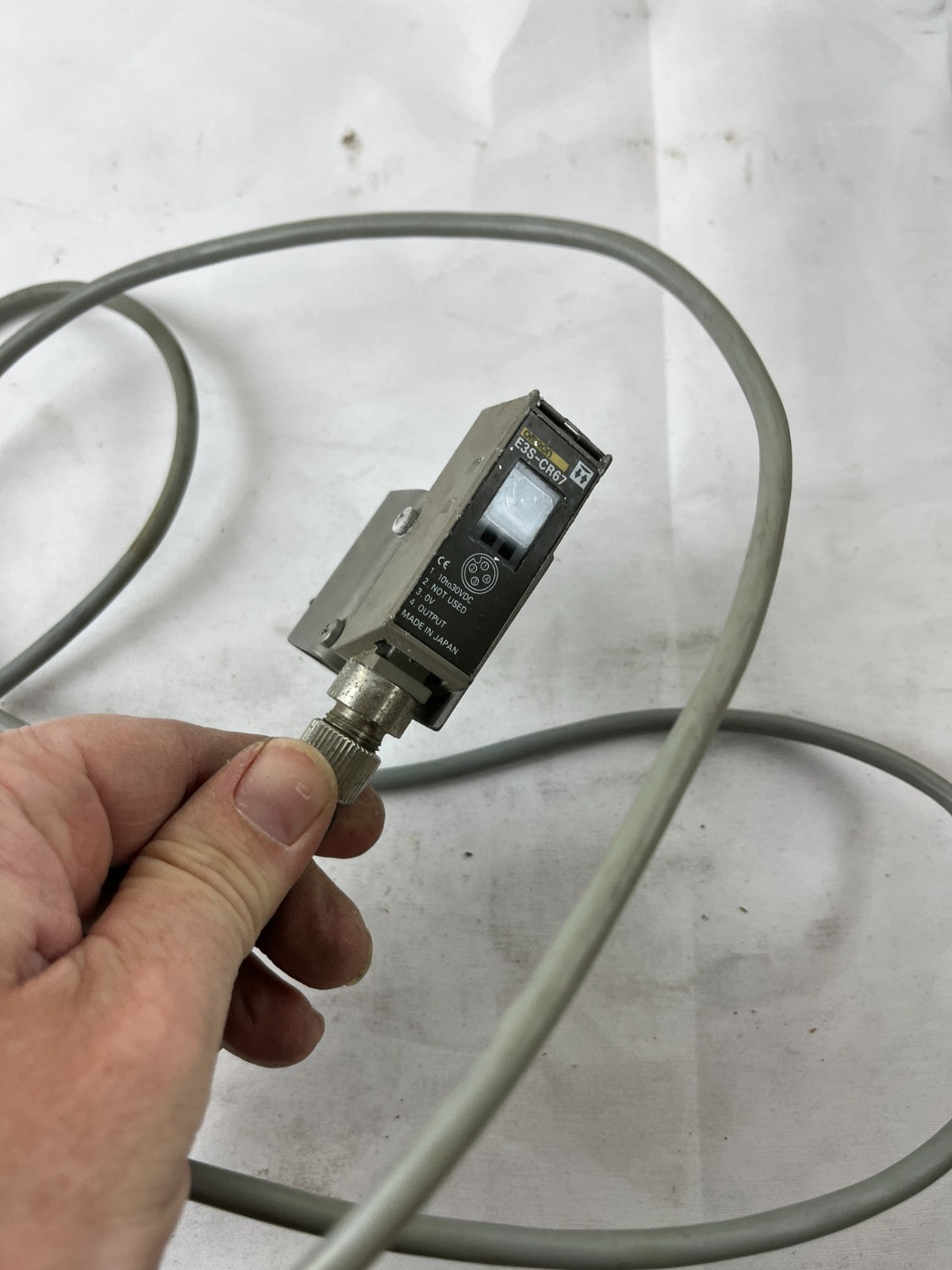 Omron E3S-CR67 Photoelectric Sensor 10-30VDC Amplifier Built-In Used Spare Unit