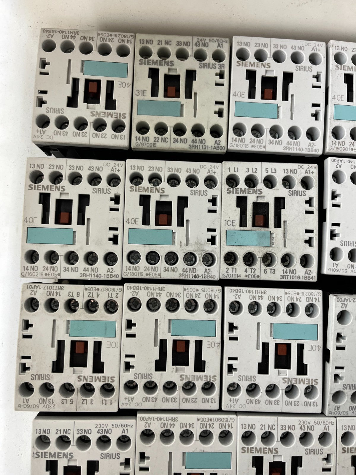 Siemens SIRIUS Contactor Relay Lot 35pcs 3RH1140 3RH1131 Mixed 24V/230V Used