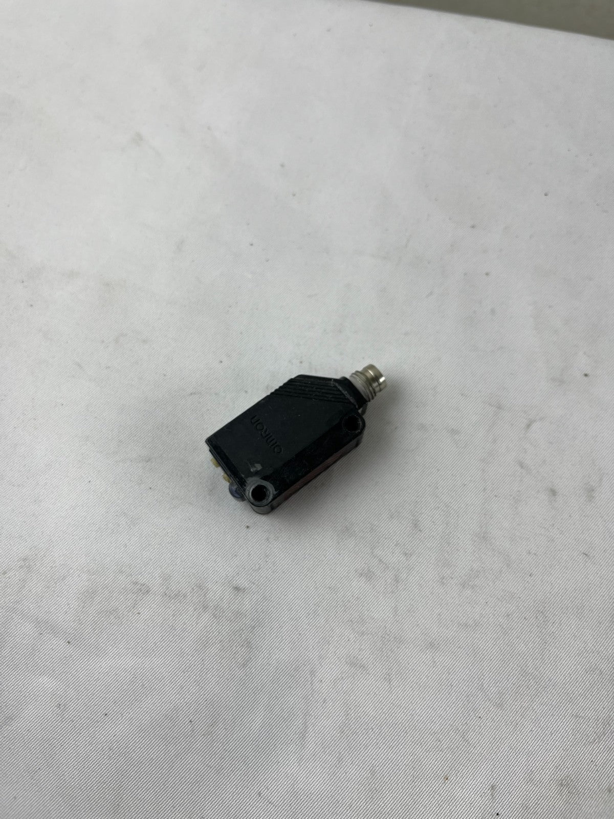 Omron E3Z-D66 Photoelectric Sensor 10-30VDC M8 Used China Spare Unit