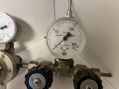 Messer Griesheim Oxygen Regulator Dual-Stage 315bar/10bar WIKA Gauge Used
