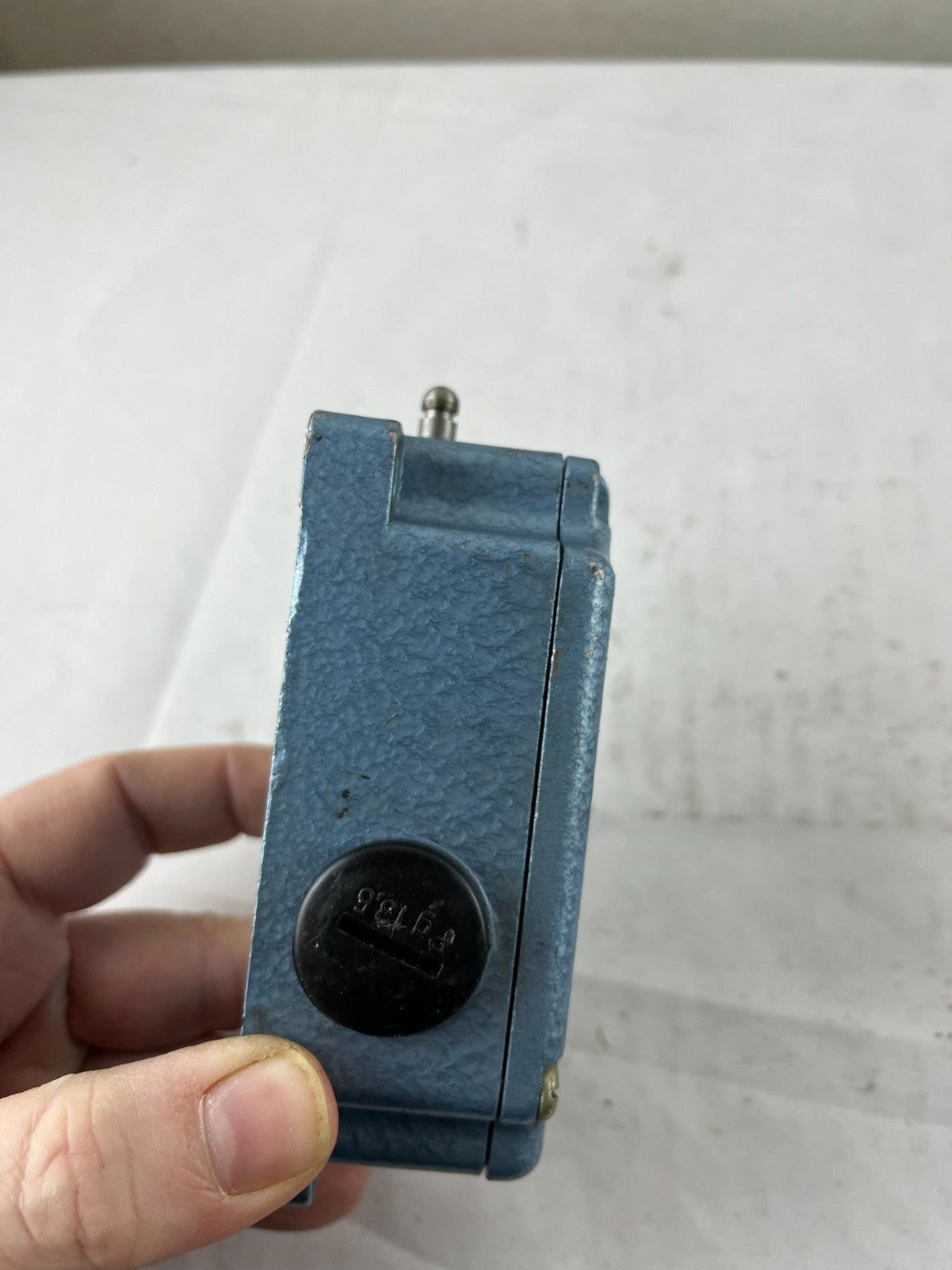Schmersal TK 016-21Y Alumax Heavy Duty Limit Switch 500V 10A PG13.5 Used