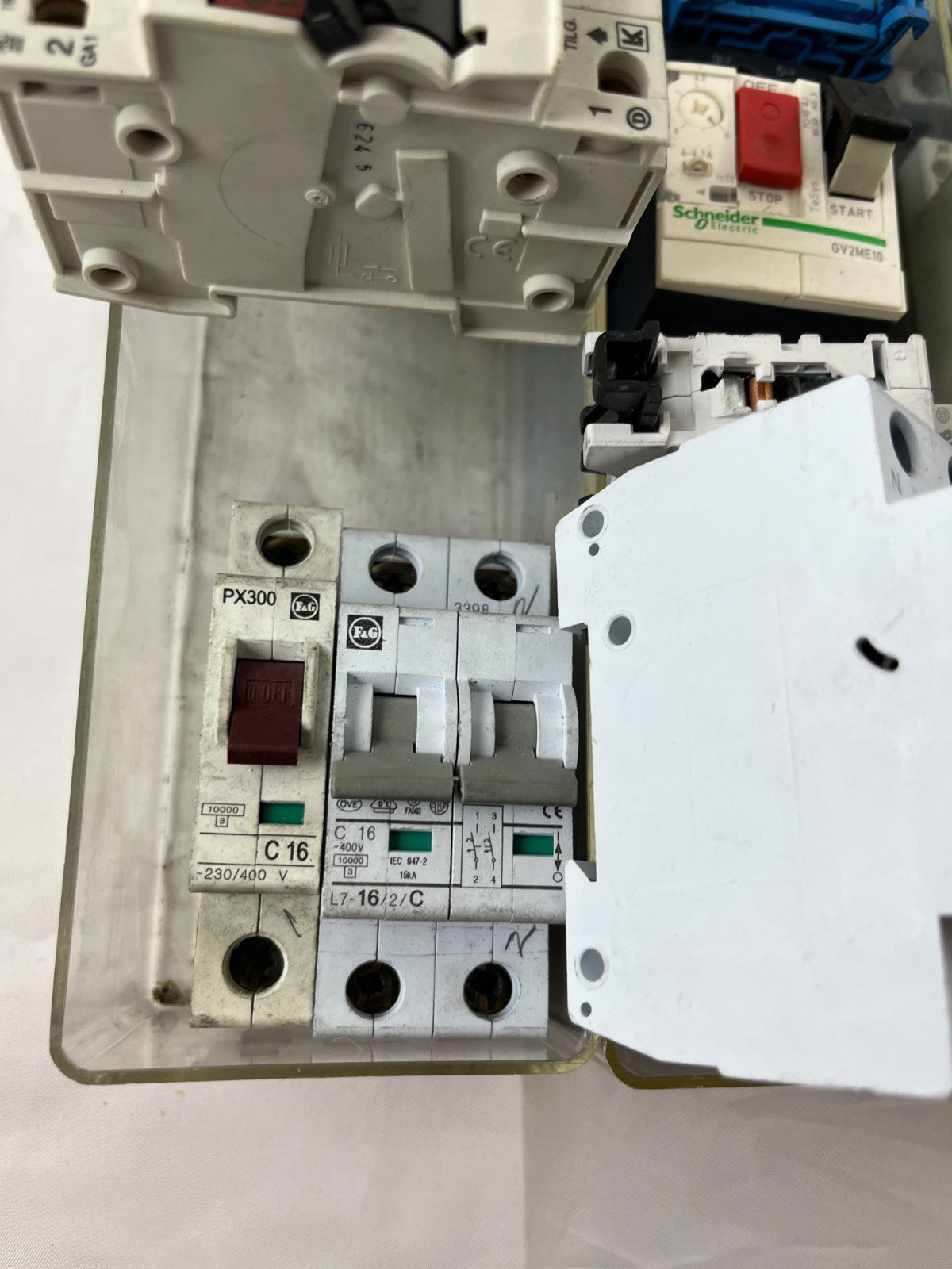 Schneider Siemens Merlin Gerin Mixed Electrical Components Bundle Breakers Lot